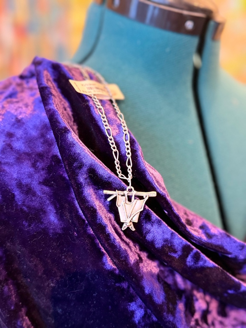 💫🦇 ❤️ 🐈‍⬛ AdOrAbLe lil spooky bat necklace 💫🌞!